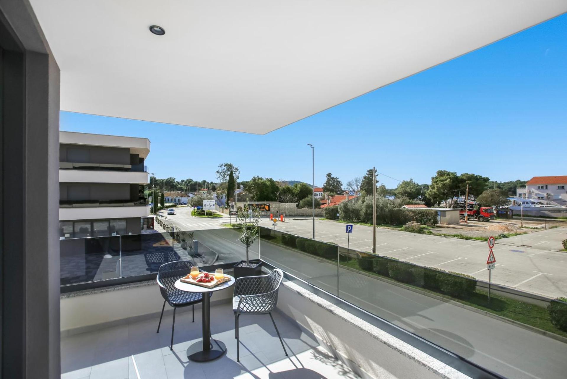 Fly Rooms Medulin - 50M From The Beach - New 2024 Room photo