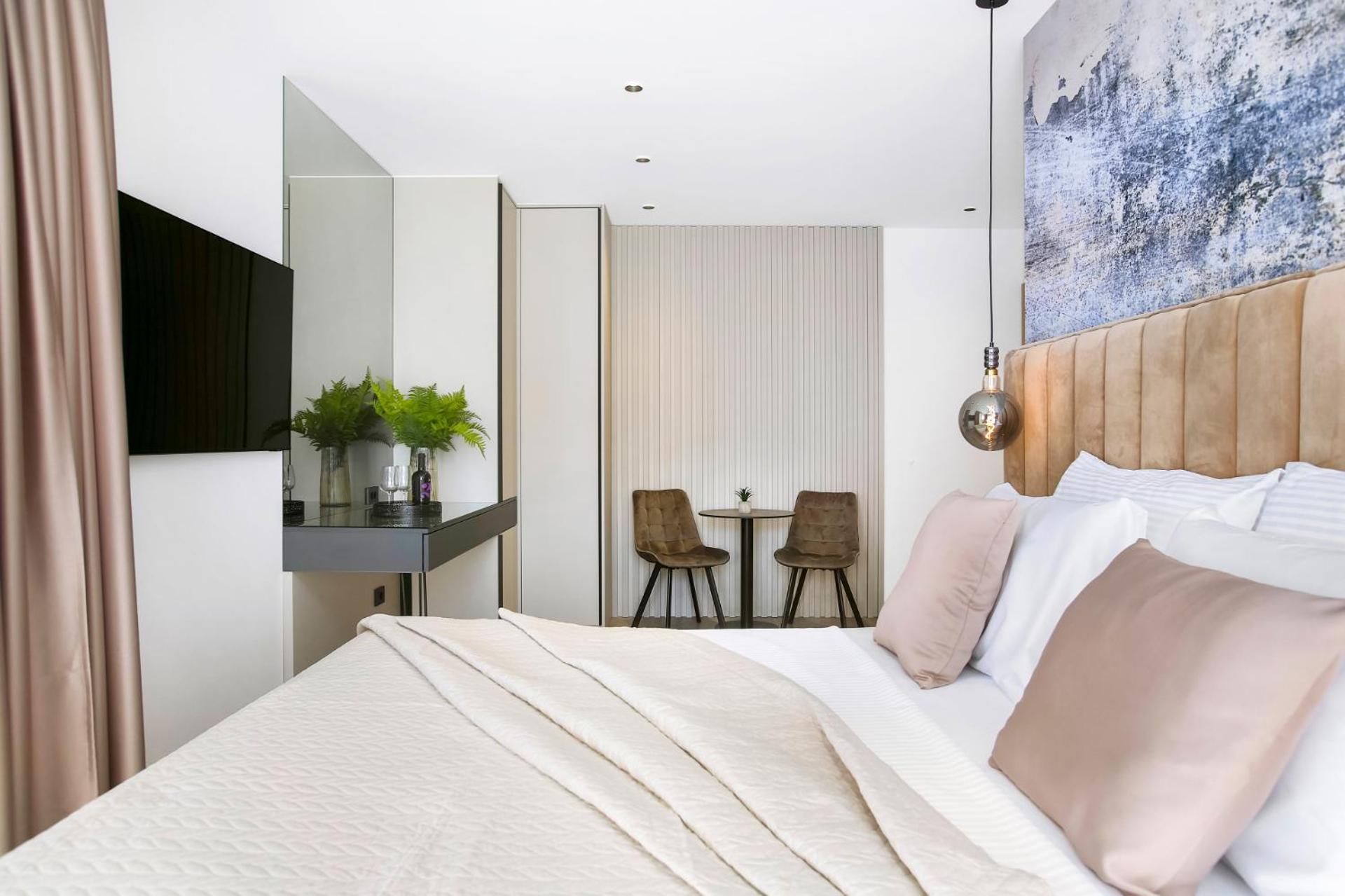 Fly Rooms Medulin - 50M From The Beach - New 2024 Room photo
